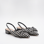 Damskie czółenka slingback z kokardą – białe, niski słupek – zdjęcie 1