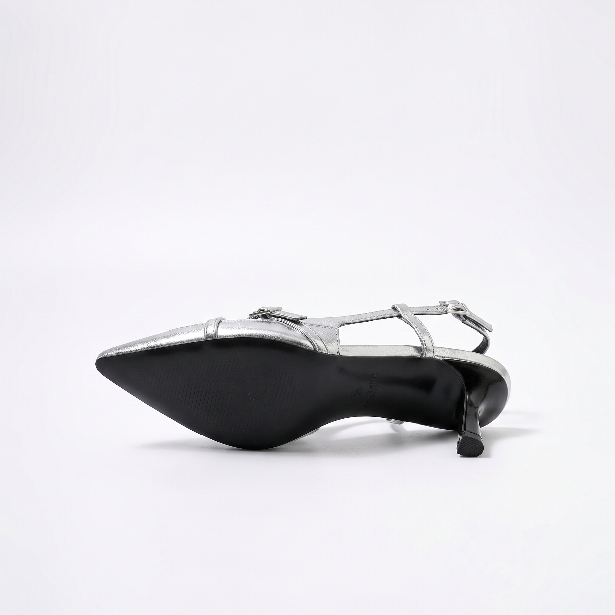 Damskie czółenka slingback na niskim obcasie – srebrne, sprzączki – zdjęcie 4