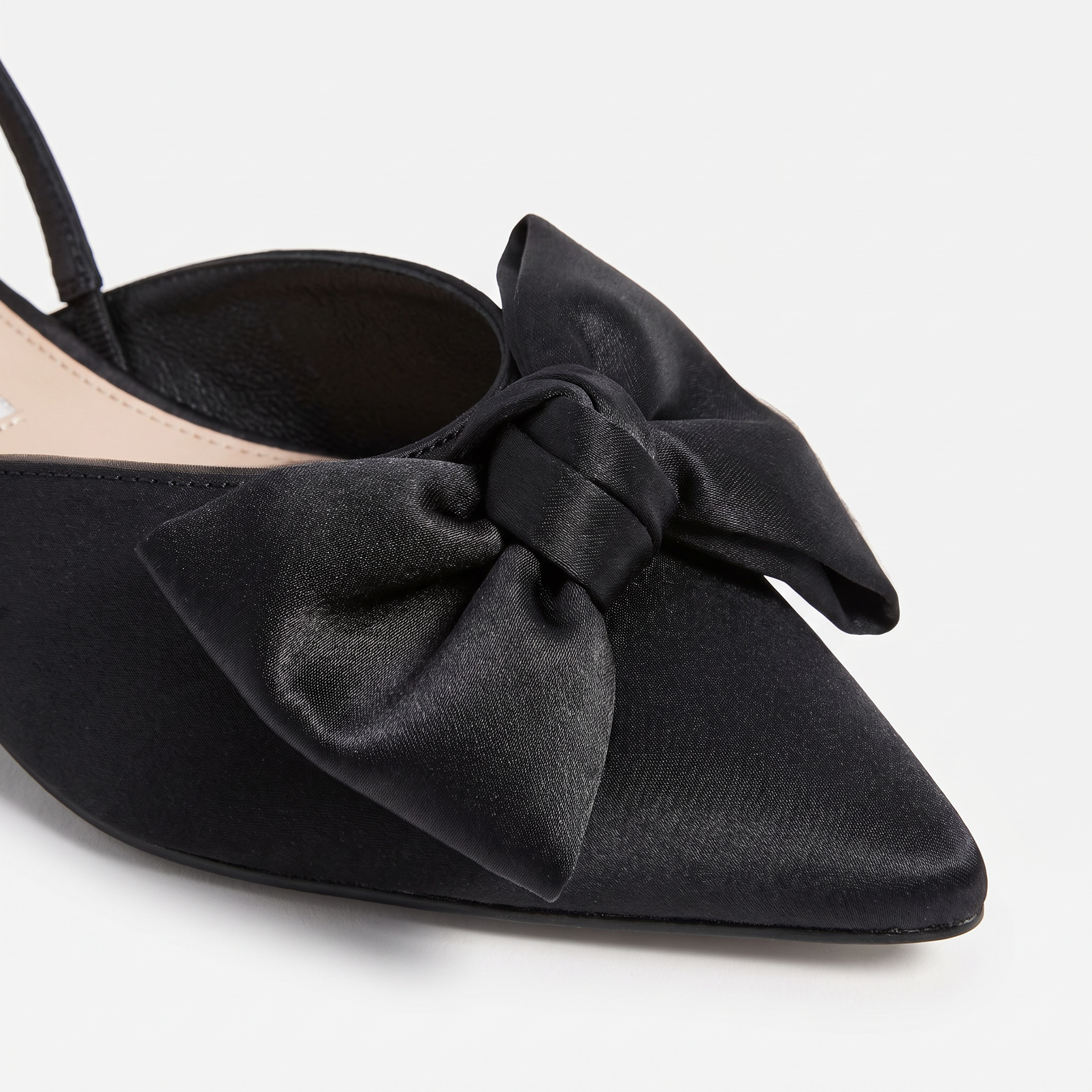 Czółenka slingback z kokardą – czarne, niski obcas – zdjęcie 6