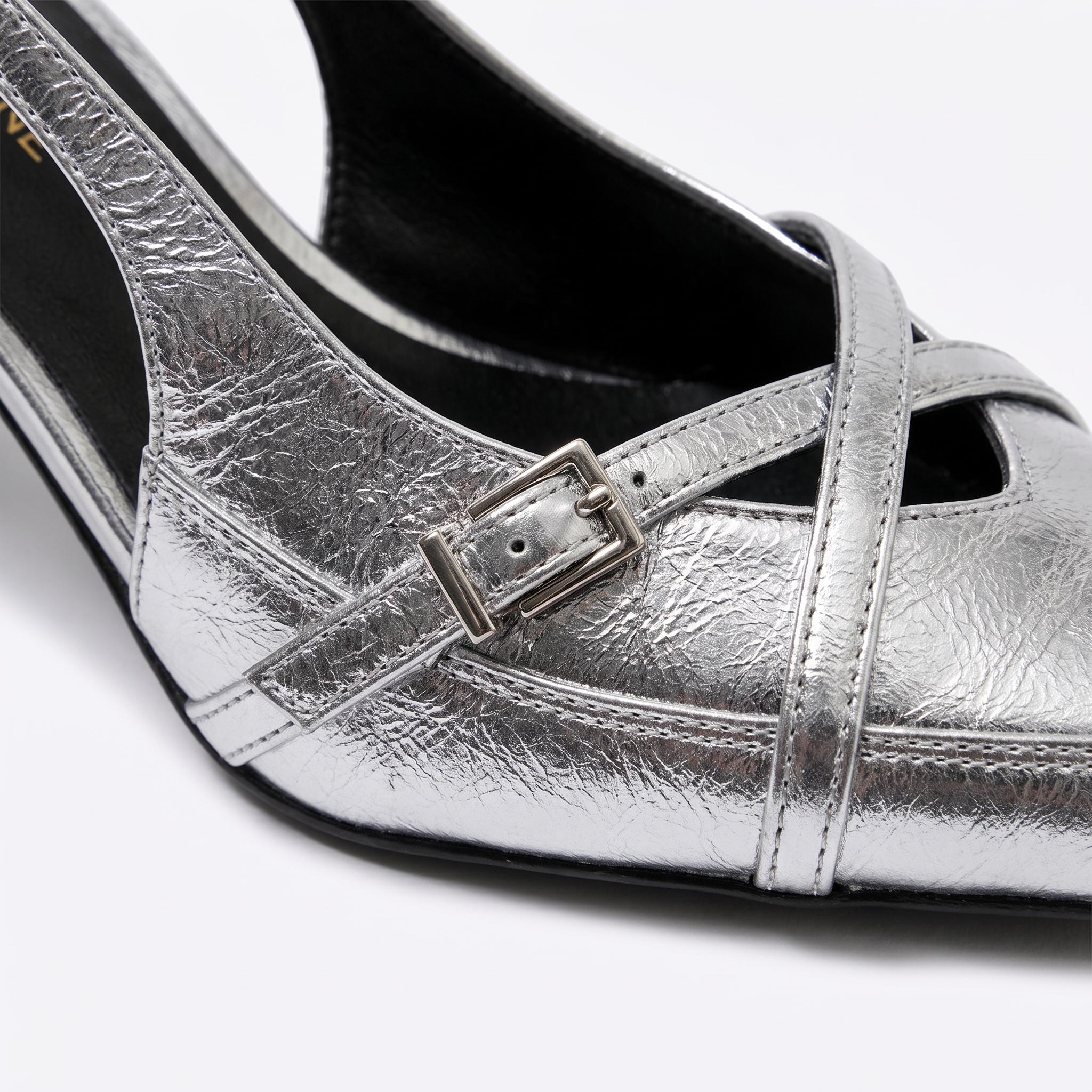Damskie czółenka slingback na niskim obcasie – srebrne, sprzączki – zdjęcie 5