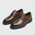 Męskie buty derby – eleganckie, sznurowane, z gumową podeszwą – Brązowy