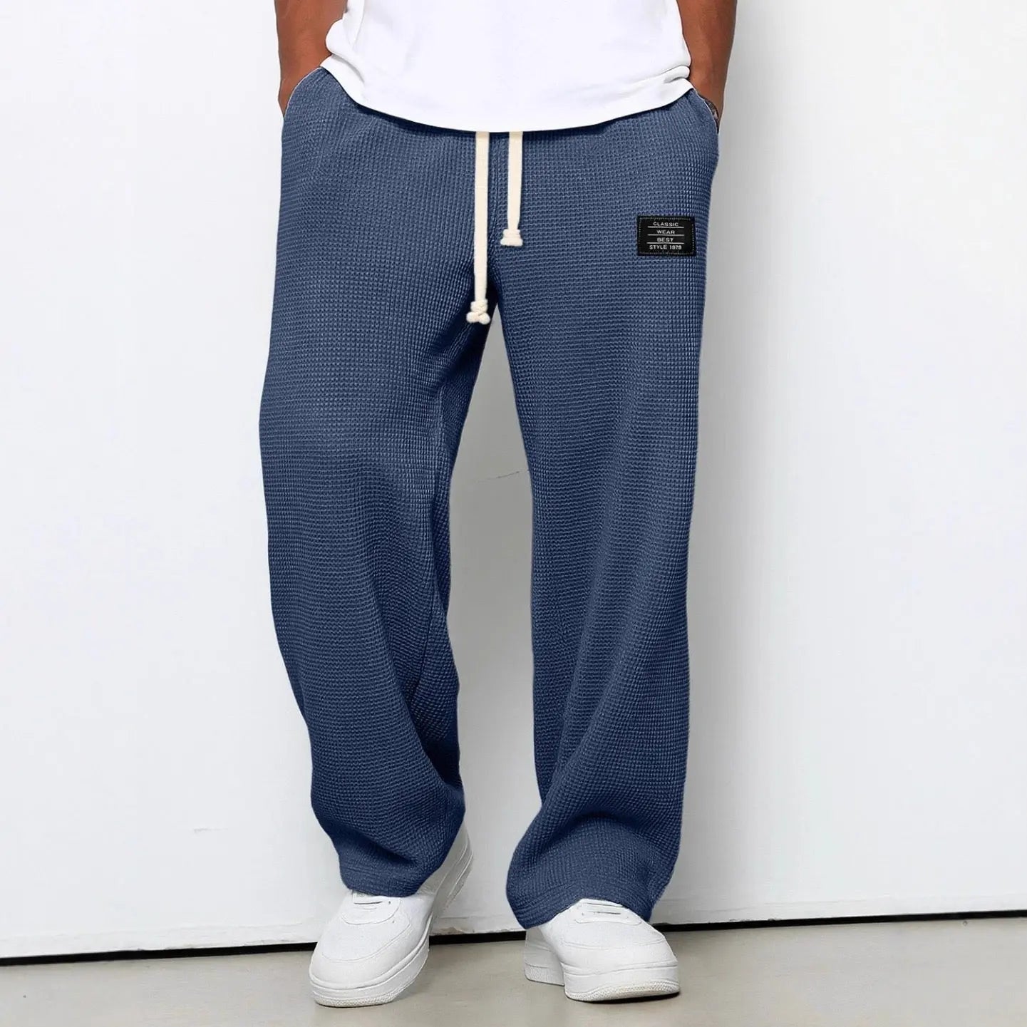 Męskie spodnie relaxed fit – szerokie nogawki, pas ze sznurkiem – Niebieski